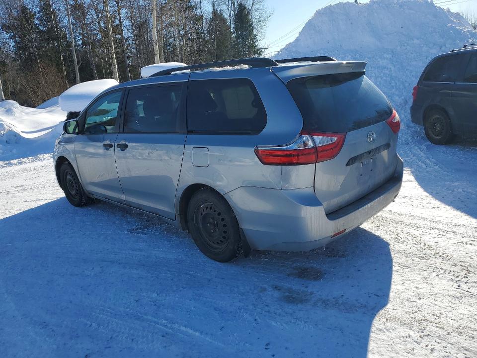 2015 Toyota Sienna მანქანა იყიდება აუქციონზე, vin: 5TDZK3DC4FS595626, აუქციონის ნომერი: 77204995