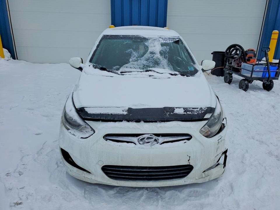 Продажа на аукционе авто 2012 Hyundai Accent Gls, vin: KMHCU5AE1CU033980, номер лота: 76235005