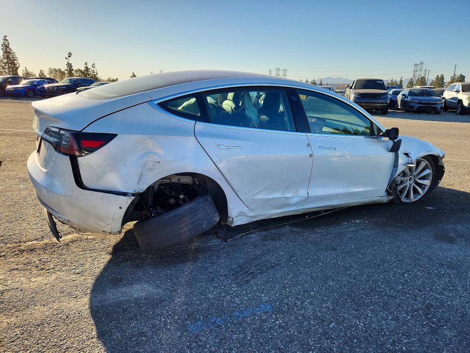 76053955 :رقم المزاد ، 5YJ3E1EA9LF806513 vin ، 2020 Tesla Model 3 مزاد بيع