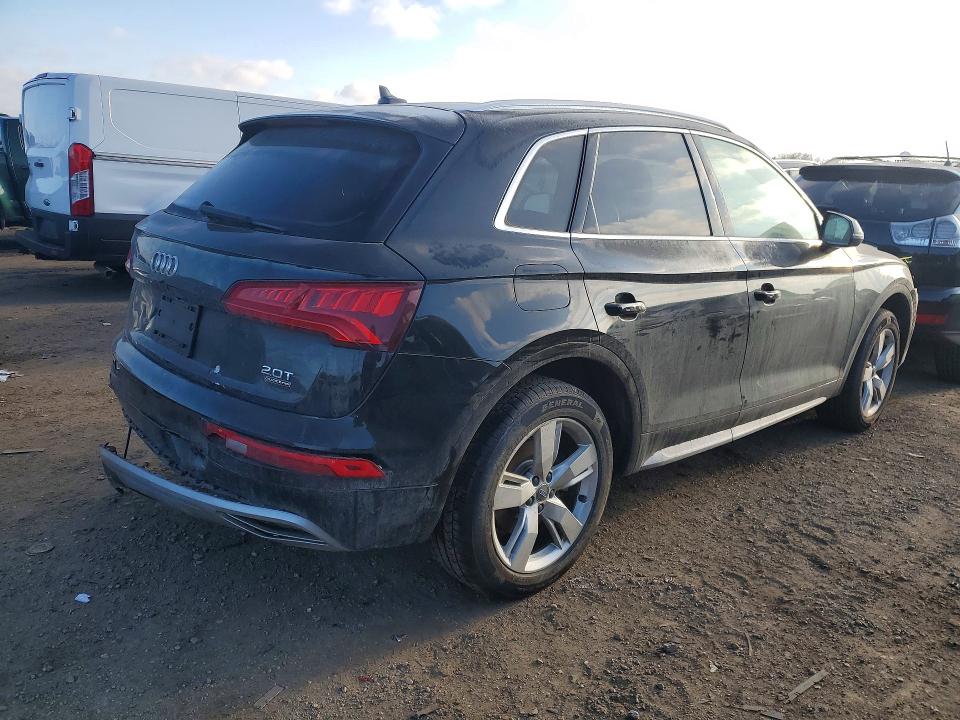 Продажа на аукционе авто 2018 Audi Q5, vin: WA1BNAFY4J2015436, номер лота: 76702615