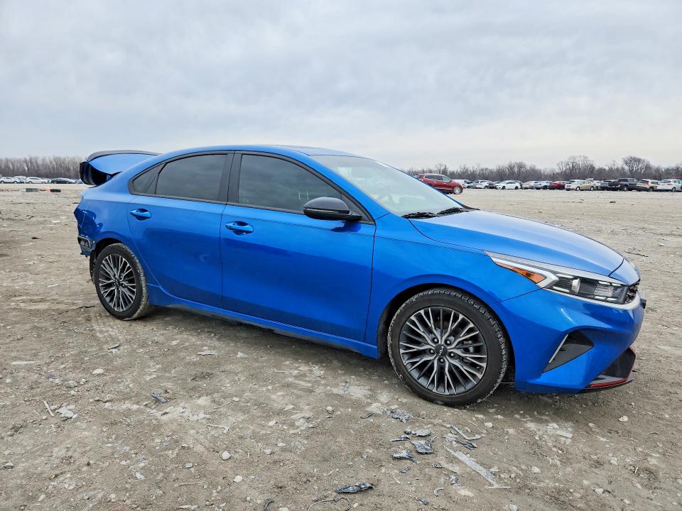 77668945 :رقم المزاد ، 3KPF54AD6PE587052 vin ، 2023 Kia Forte مزاد بيع
