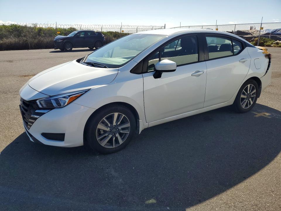 79213015 :رقم المزاد ، 3N1CN8EV5PL871817 vin ، 2023 Nissan Versa مزاد بيع