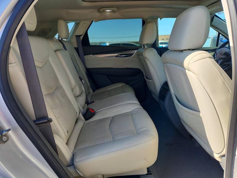 74235765 :رقم المزاد ، 1GYKNBRSXHZ295815 vin ، 2017 Cadillac Xt5 مزاد بيع