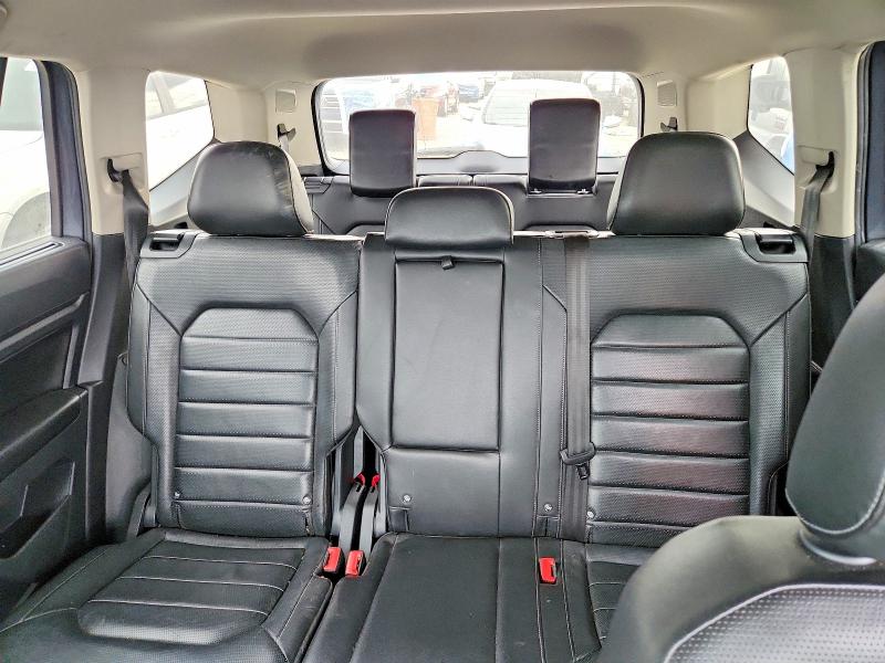 76848615 :رقم المزاد ، 1V2NR2CA6JC584480 vin ، 2018 Volkswagen Atlas مزاد بيع