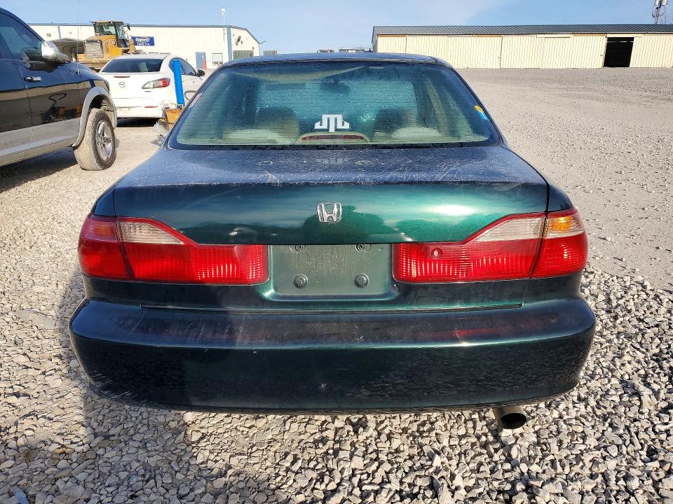 1998 Honda Accord მანქანა იყიდება აუქციონზე, vin: 1HGCG5649WA096439, აუქციონის ნომერი: 78765435