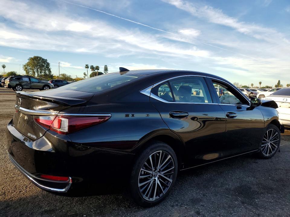 2025 Lexus Es 300h მანქანა იყიდება აუქციონზე, vin: 58ADA1C1XSU067164, აუქციონის ნომერი: 78807665