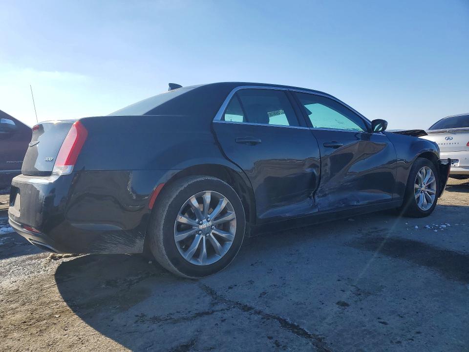 2018 Chrysler 300m მანქანა იყიდება აუქციონზე, vin: 2C3CCARGXJH118147, აუქციონის ნომერი: 75957825