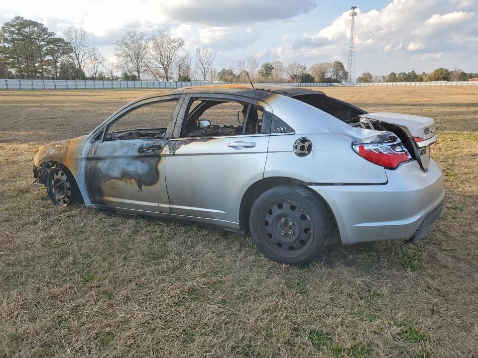 77214575 :رقم المزاد ، 1C3CCBAB0CN319541 vin ، 2012 Chrysler 200 مزاد بيع