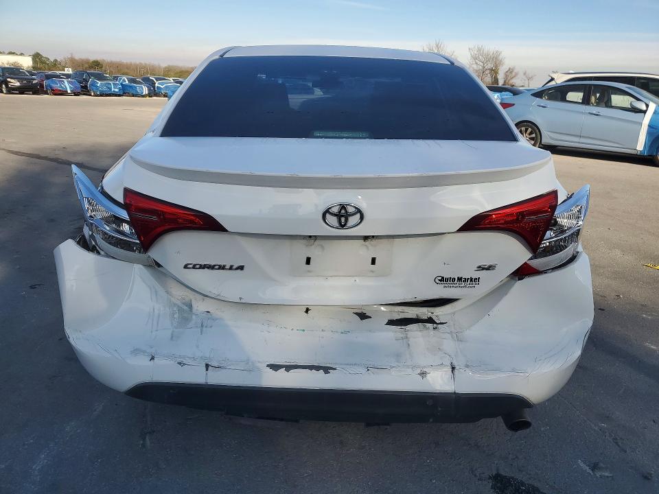 78853775 :رقم المزاد ، 5YFBURHE5JP848173 vin ، 2018 Toyota Corolla مزاد بيع
