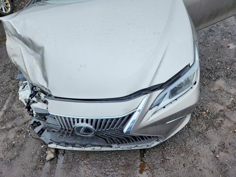 77583345 :رقم المزاد ، 58ABZ1B18KU046833 vin ، 2019 Lexus Es مزاد بيع