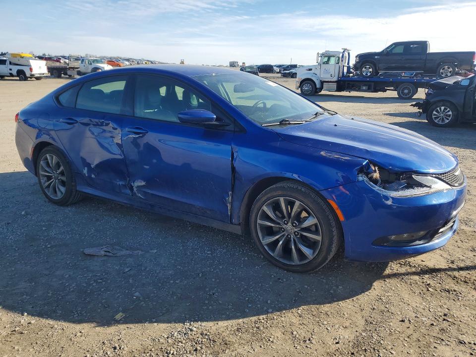 77270395 :رقم المزاد ، 1C3CCCBG0FN589485 vin ، 2015 Chrysler 200 مزاد بيع