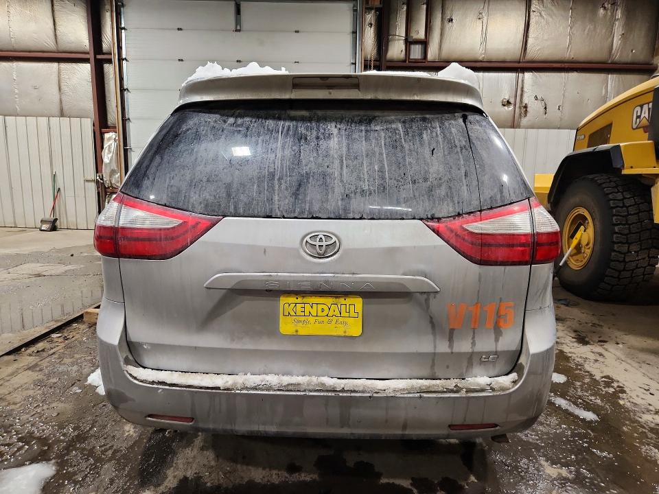 Aukcja sprzedaży 2015 Toyota Sienna, vin: 5TDKK3DC6FS547630, numer aukcji: 74509105