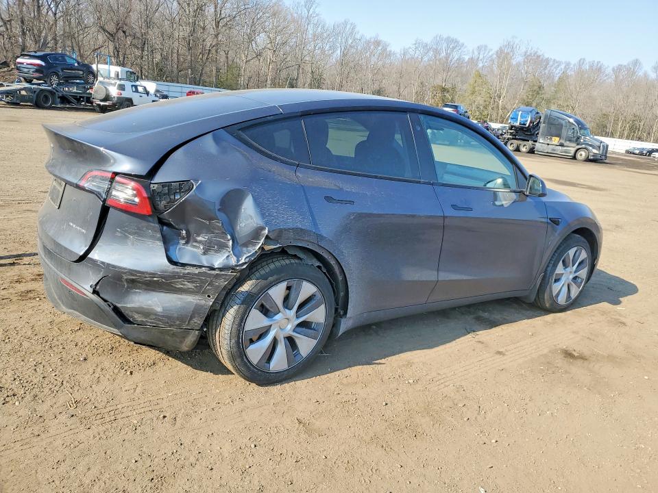 77182085 :رقم المزاد ، 7SAYGDEE3NA016681 vin ، 2022 Tesla Model Y مزاد بيع