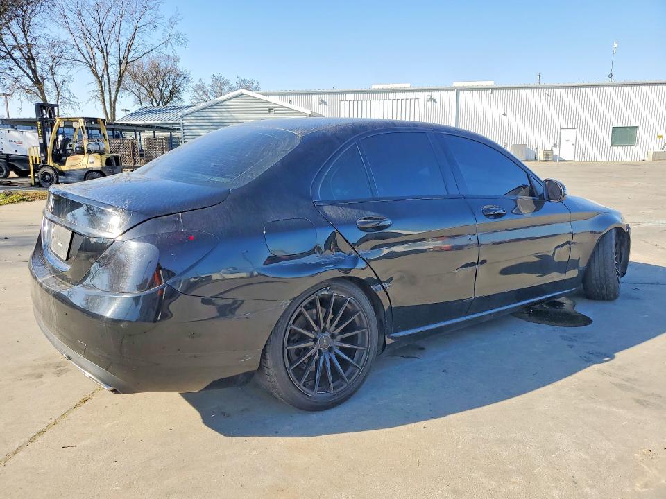 75317845 :رقم المزاد ، 55SWF4JB3GU102953 vin ، 2016 Mercedes-benz C مزاد بيع