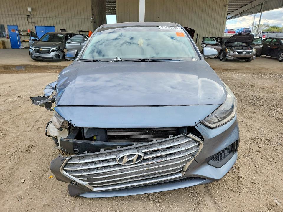 2019 Hyundai Accent მანქანა იყიდება აუქციონზე, vin: 3KPC24A38KE038612, აუქციონის ნომერი: 75284405