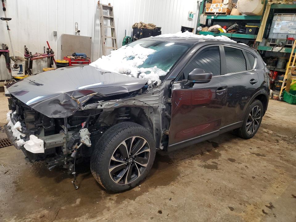 Продаж на аукціоні авто 2022 Mazda Cx-5, vin: JM3KFBCM8N1532994, номер лоту: 99870635