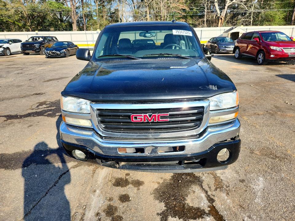 Продажа на аукционе авто 2005 Gmc New Sierra, vin: 2GTEC13T251104803, номер лота: 79347525