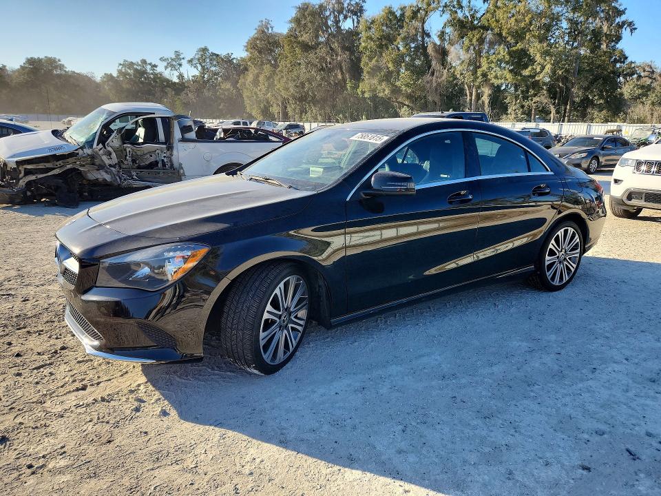 75851815 :رقم المزاد ، WDDSJ4EB8JN669702 vin ، 2018 Mercedes-benz Cla مزاد بيع