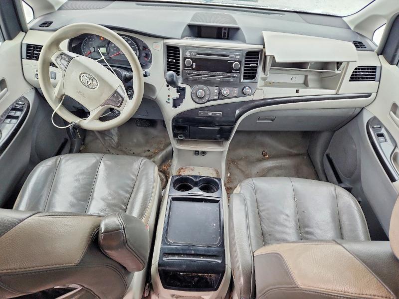 Продаж на аукціоні авто 2011 Toyota Sienna, vin: 5TDJK3DC9BS021837, номер лоту: 72139085