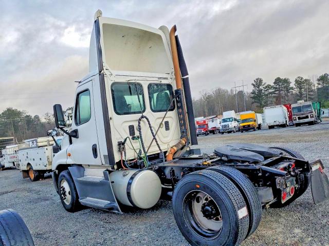 2016 Freightliner Cascadia 1 მანქანა იყიდება აუქციონზე, vin: 1FUBGEDV6GLHC5822, აუქციონის ნომერი: 77429405