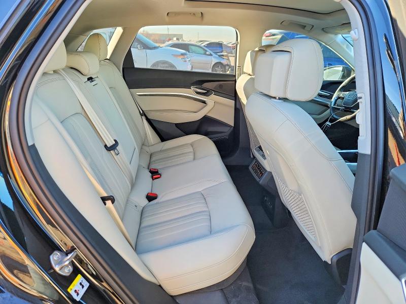 2024 Audi Q8 E-tron მანქანა იყიდება აუქციონზე, vin: WA15AAGE6RB004317, აუქციონის ნომერი: 75396365