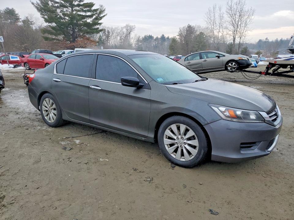 77083515 :رقم المزاد ، 1HGCR2F89DA131067 vin ، 2013 Honda Accord مزاد بيع
