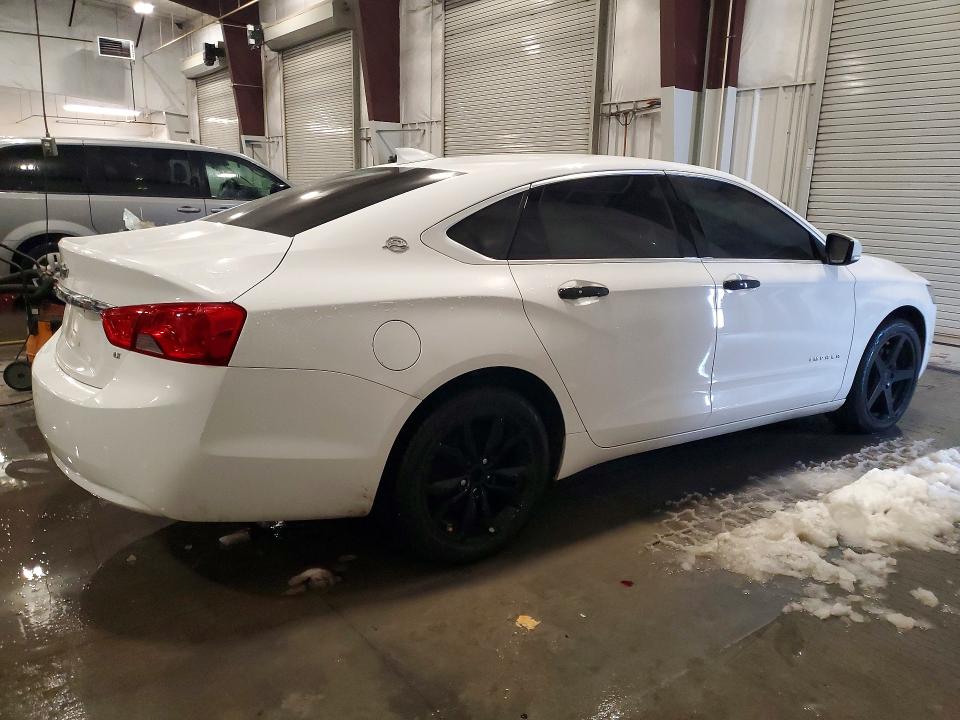 77195235 :رقم المزاد ، 1G1105S31JU121079 vin ، 2018 Chevrolet Impala مزاد بيع
