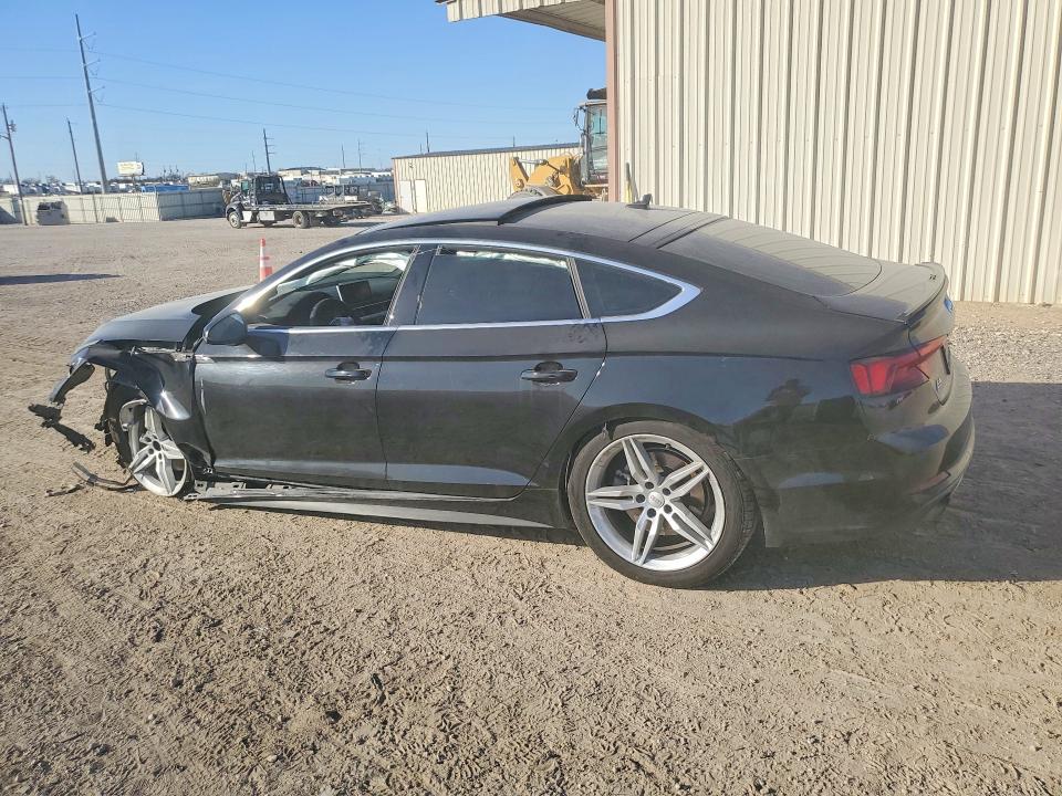 Продажа на аукционе авто 2019 Audi A5, vin: WAUENCF50KA077800, номер лота: 79284235