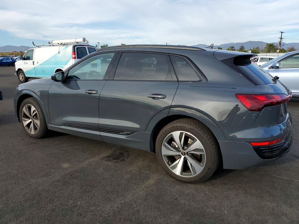 Aukcja sprzedaży 2024 Audi Q8 E-tron, vin: WA14AAGE2RB014502, numer aukcji: 77408375