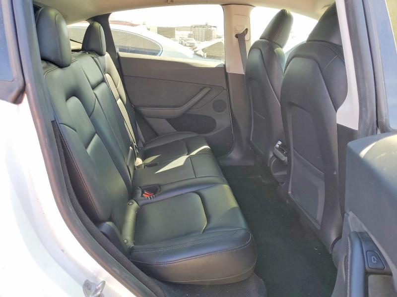 2024 Tesla Model Y მანქანა იყიდება აუქციონზე, vin: 7SAYGDEE5RA258328, აუქციონის ნომერი: 72343415