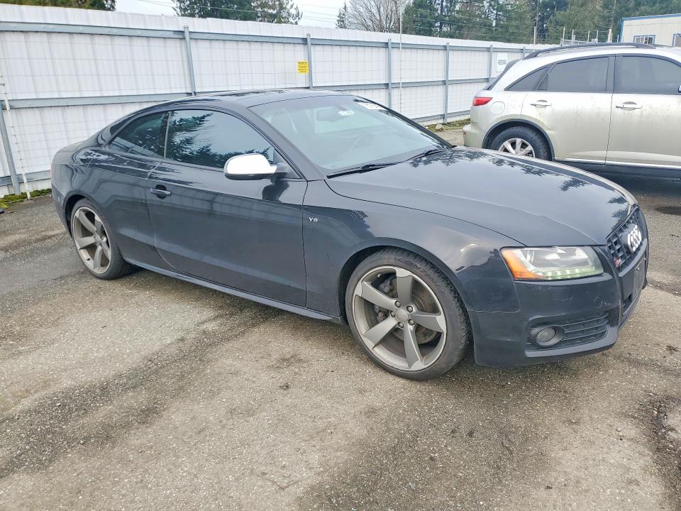 76076745 :رقم المزاد ، WAUVVAFR9BA043765 vin ، 2011 Audi S5 مزاد بيع