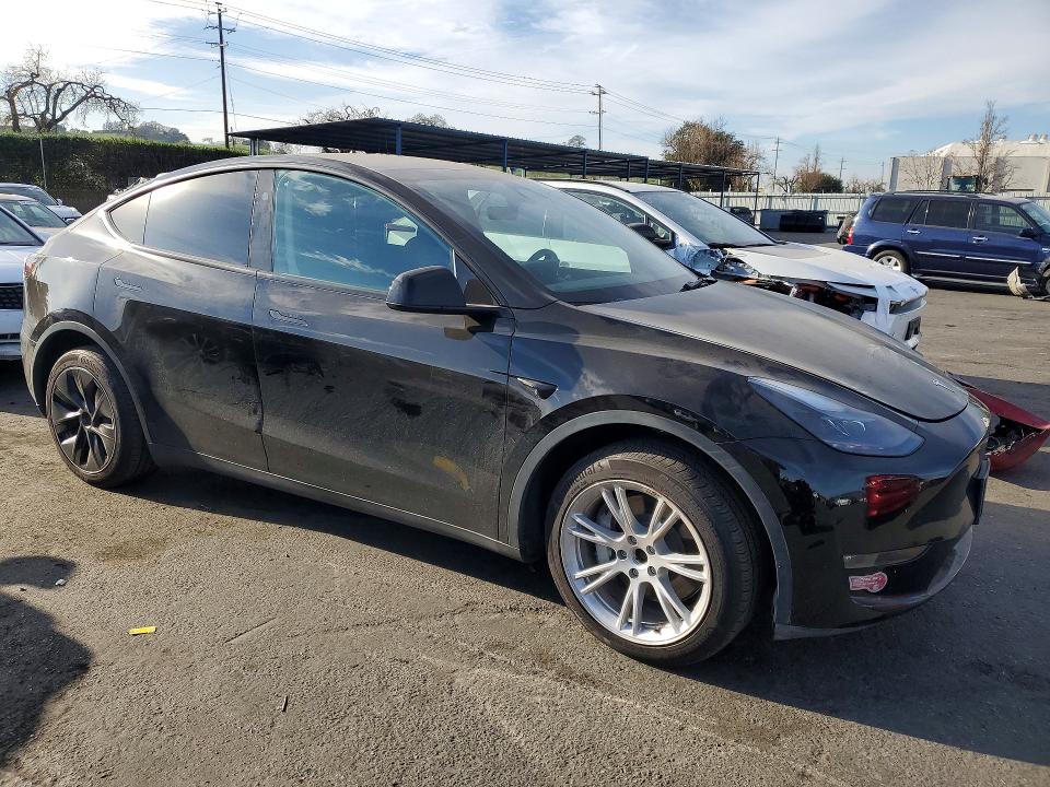 76264965 :رقم المزاد ، 7SAYGDEE9PF972270 vin ، 2023 Tesla Model Y مزاد بيع