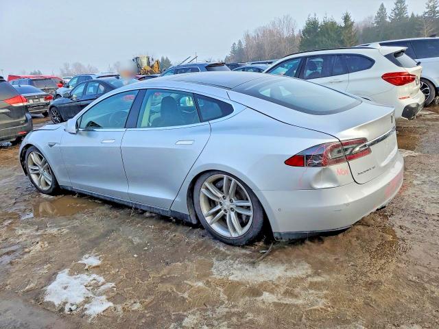 2014 Tesla Model S მანქანა იყიდება აუქციონზე, vin: 5YJSA1H18EFP61182, აუქციონის ნომერი: 76614315