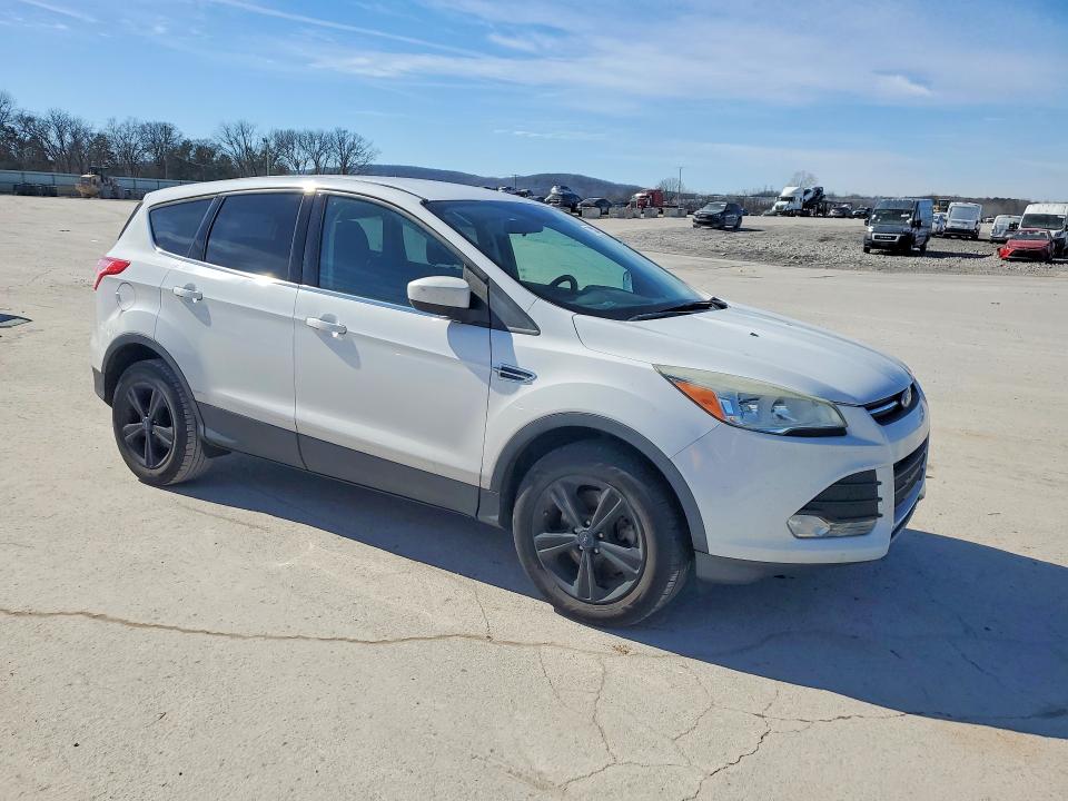 77324305 :رقم المزاد ، 1FMCU9G92GUC13931 vin ، 2016 Ford Escape مزاد بيع