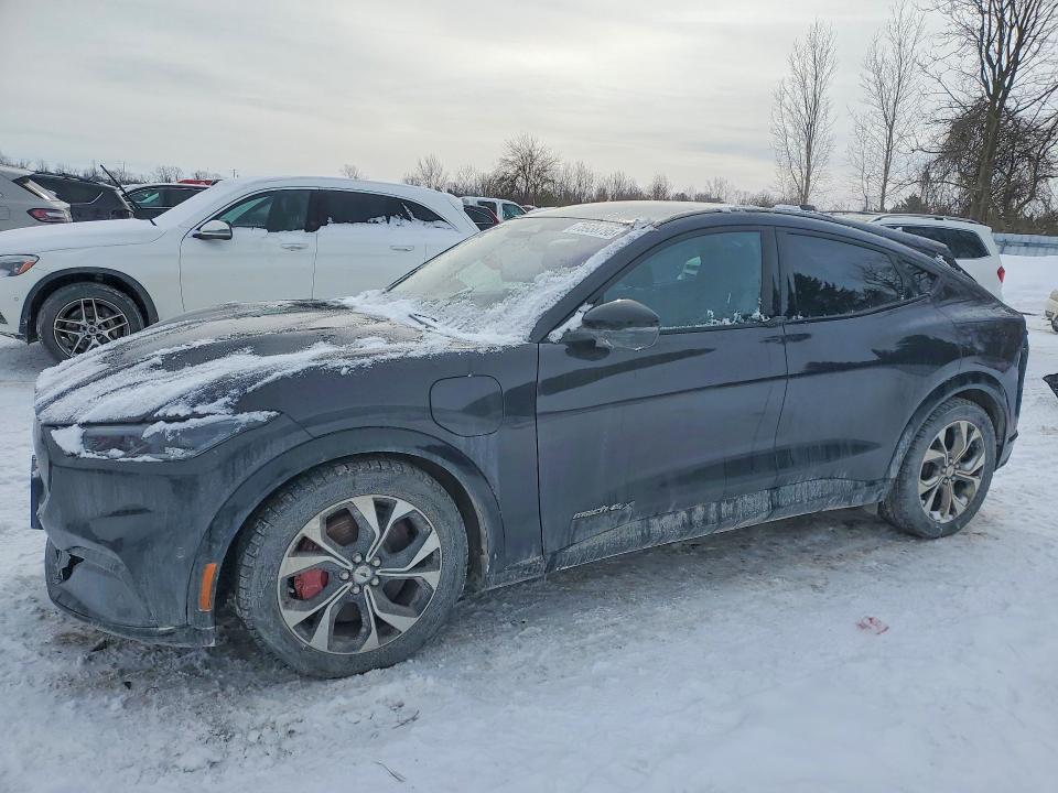 Продажа на аукционе авто 2022 Ford Mustang Mach-e, vin: 3FMTK3SU3NMA63280, номер лота: 75938795