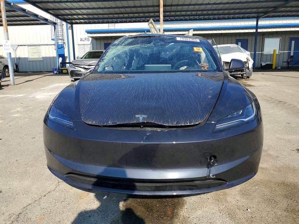 74407565 :رقم المزاد ، 5YJ3E1EA9SF879993 vin ، 2025 Tesla Model 3 مزاد بيع