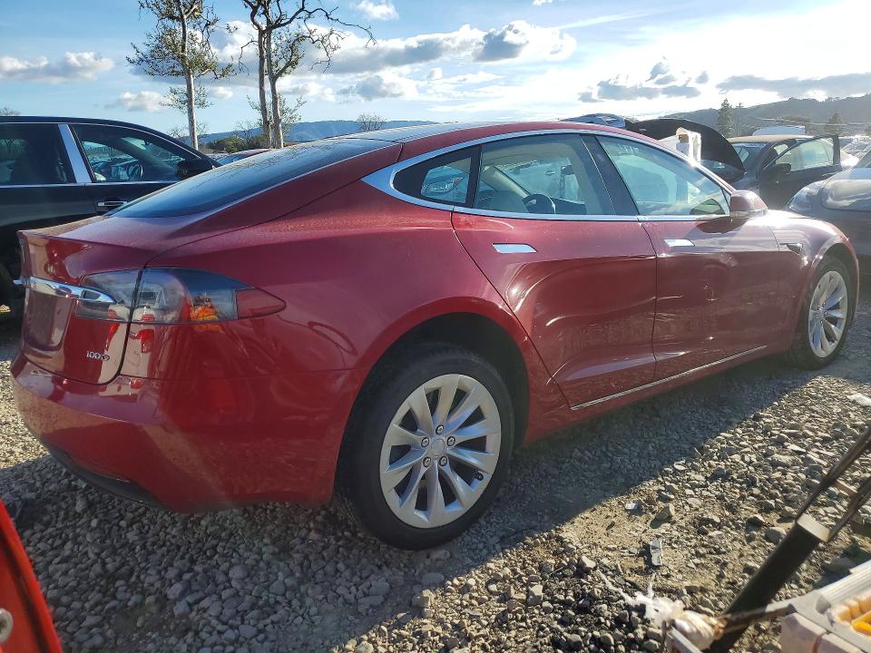 Продаж на аукціоні авто 2018 Tesla Model S, vin: 5YJSA1E27JF281349, номер лоту: 79019155