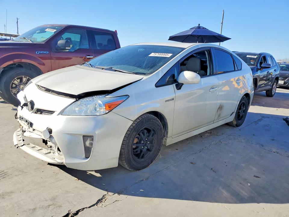 75799995 :رقم المزاد ، JTDKN3DU7F0458300 vin ، 2015 Toyota Prius مزاد بيع