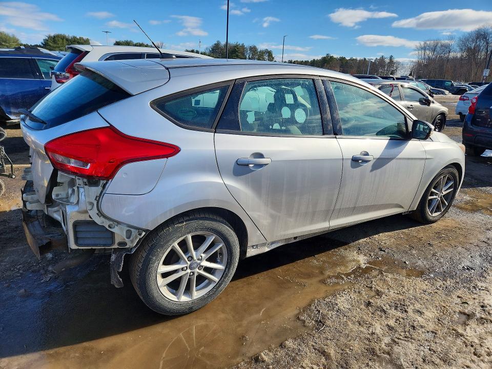 76803195 :رقم المزاد ، 1FADP3K21HL248190 vin ، 2017 Ford Focus مزاد بيع