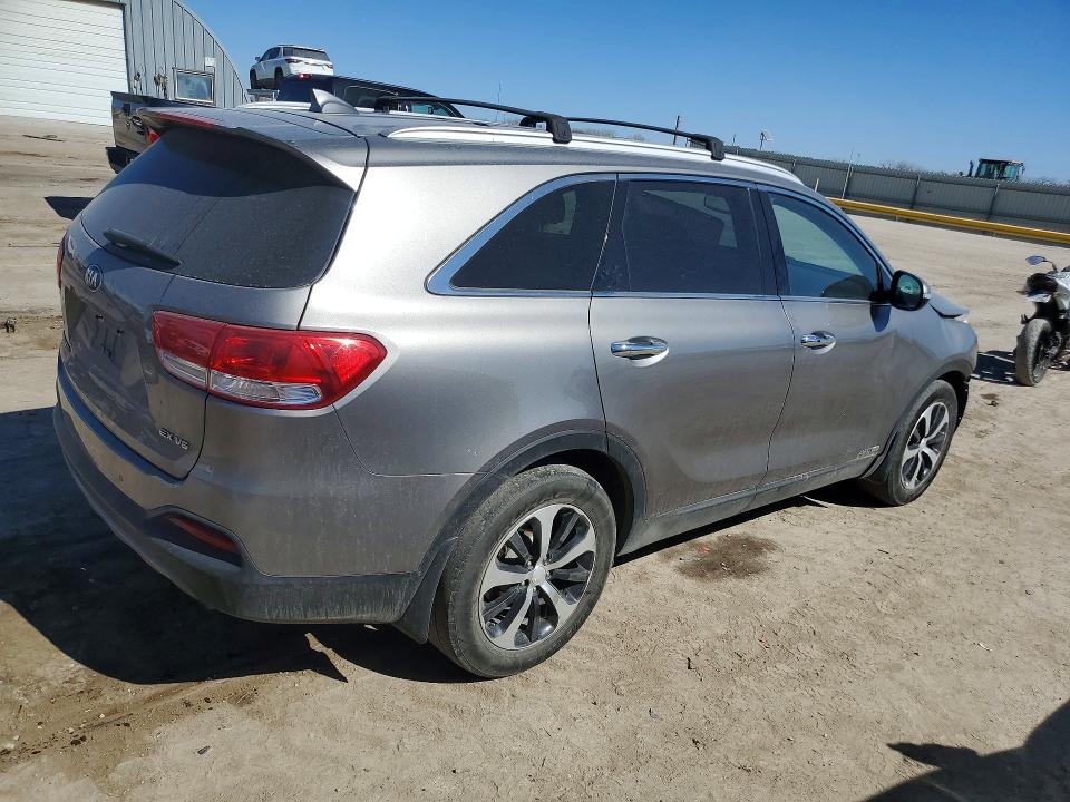 2018 Kia Sorento მანქანა იყიდება აუქციონზე, vin: 5XYPHDA54JG418453, აუქციონის ნომერი: 77238795