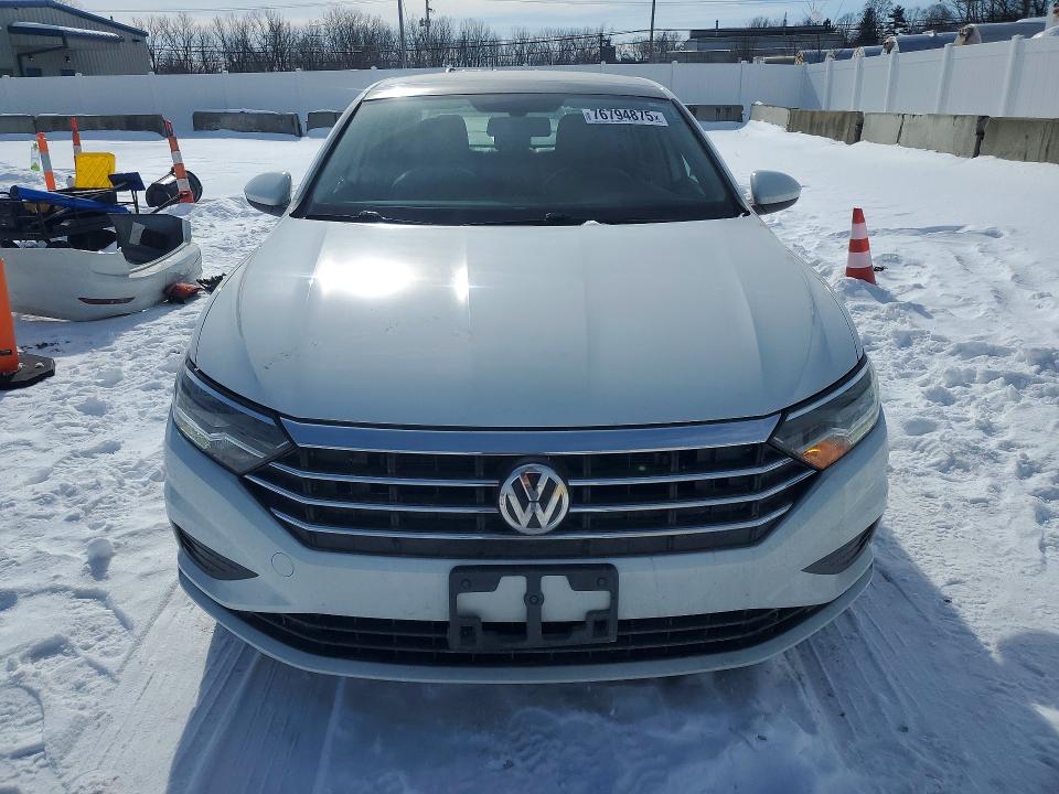 76794875 :رقم المزاد ، 3VWC57BU9KM063831 vin ، 2019 Volkswagen Jetta مزاد بيع