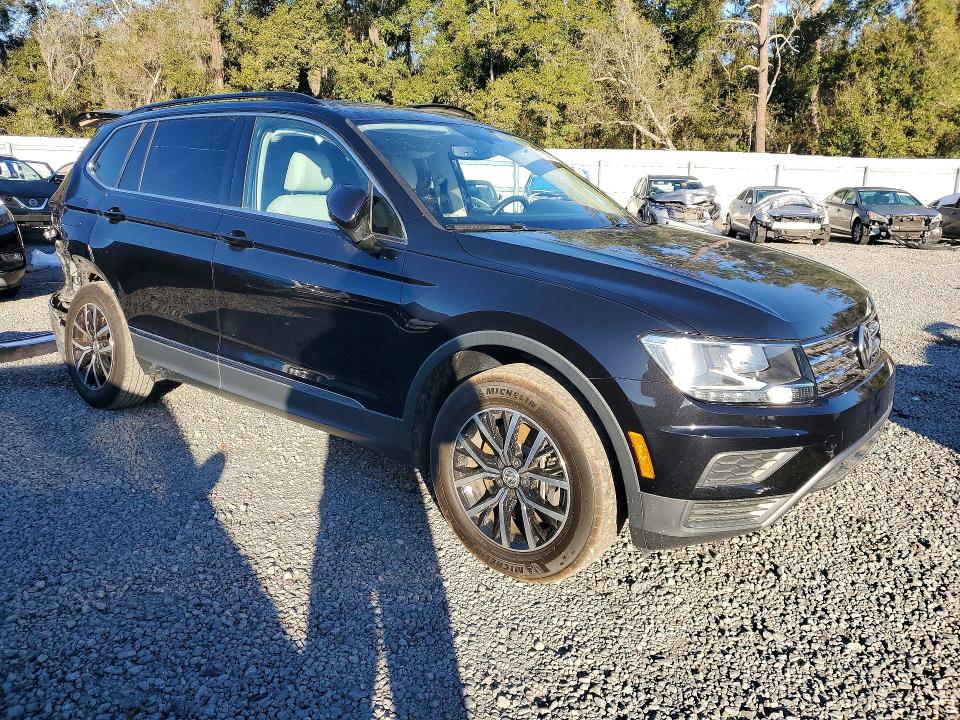 2021 Volkswagen Tiguan მანქანა იყიდება აუქციონზე, vin: 3VV3B7AX7MM076542, აუქციონის ნომერი: 76230765