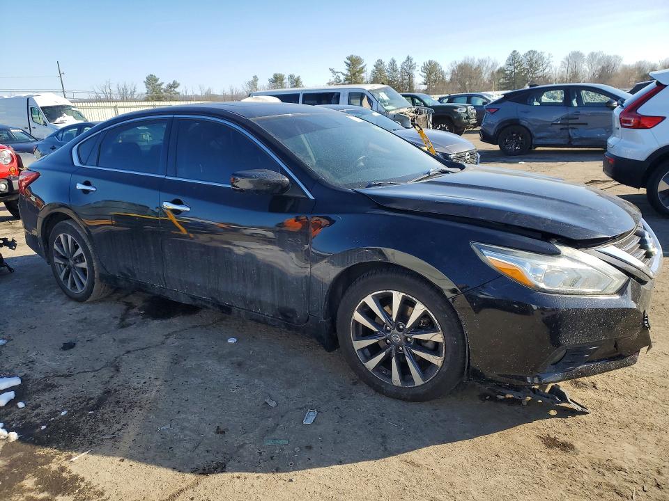 76230945 :رقم المزاد ، 1N4AL3AP8HN328022 vin ، 2017 Nissan Altima مزاد بيع