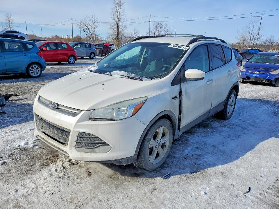 2014 Ford Escape მანქანა იყიდება აუქციონზე, vin: 1FMCU9GX1EUB50638, აუქციონის ნომერი: 75656615