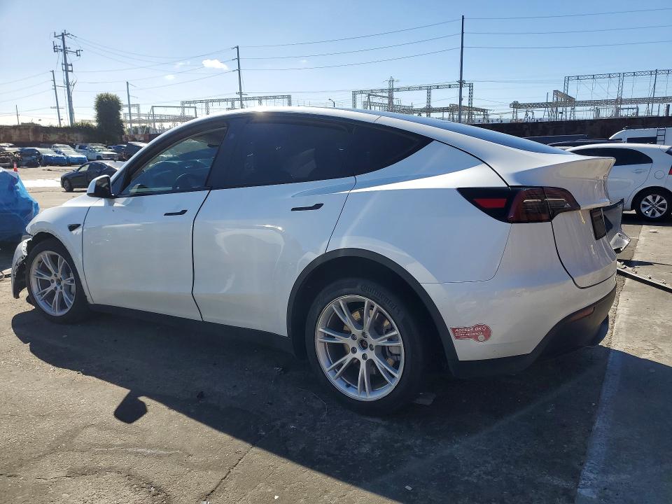 Продажа на аукционе авто 2023 Tesla Model Y, vin: 7SAYGAEEXPF881507, номер лота: 78086205