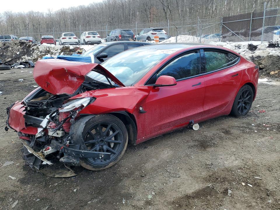 77082195 :رقم المزاد ، 5YJ3E1EA9NF370359 vin ، 2022 Tesla Model 3 مزاد بيع