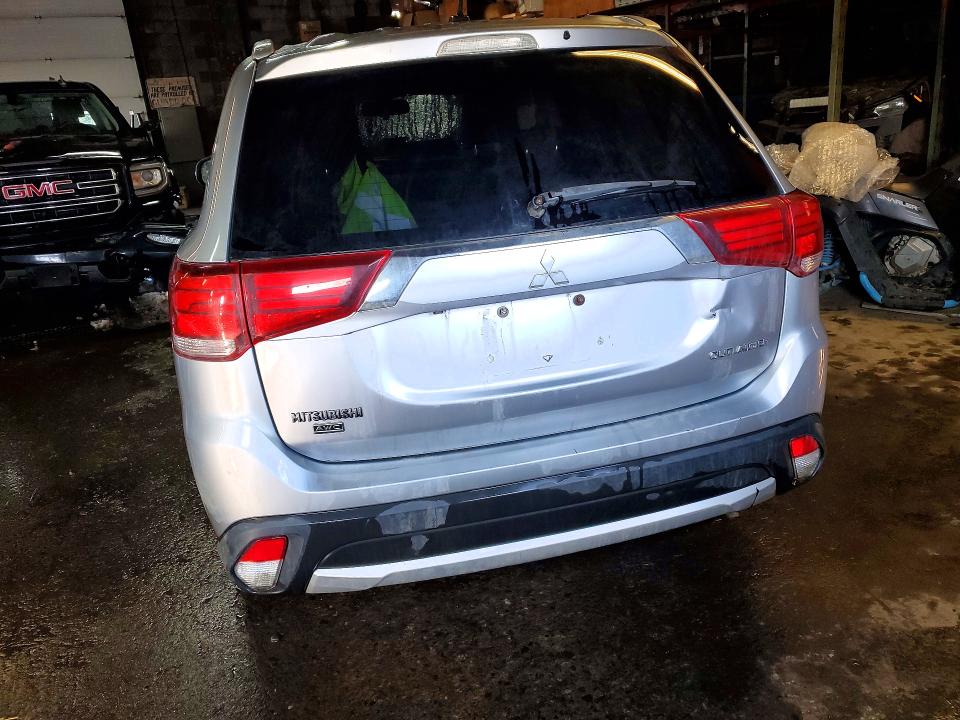 76402565 :رقم المزاد ، JA4AZ2A30GZ607319 vin ، 2016 Mitsubishi Outlander مزاد بيع