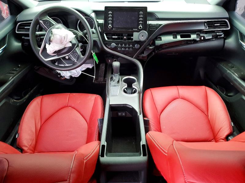 76821145 :رقم المزاد ، 4T1C11AK1MU556019 vin ، 2021 Toyota Camry مزاد بيع
