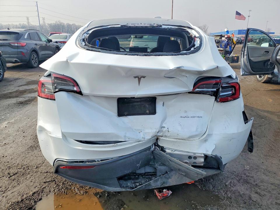77956795 :رقم المزاد ، 7SAYGDEE6RA307097 vin ، 2024 Tesla Model Y مزاد بيع