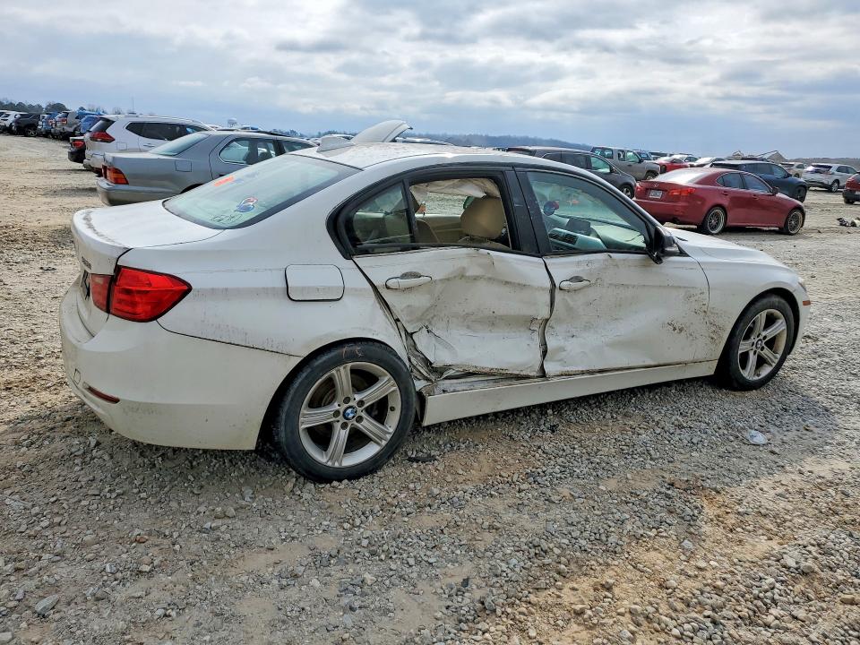2013 Bmw 328 მანქანა იყიდება აუქციონზე, vin: WBA3A5G52DNP23816, აუქციონის ნომერი: 78786485
